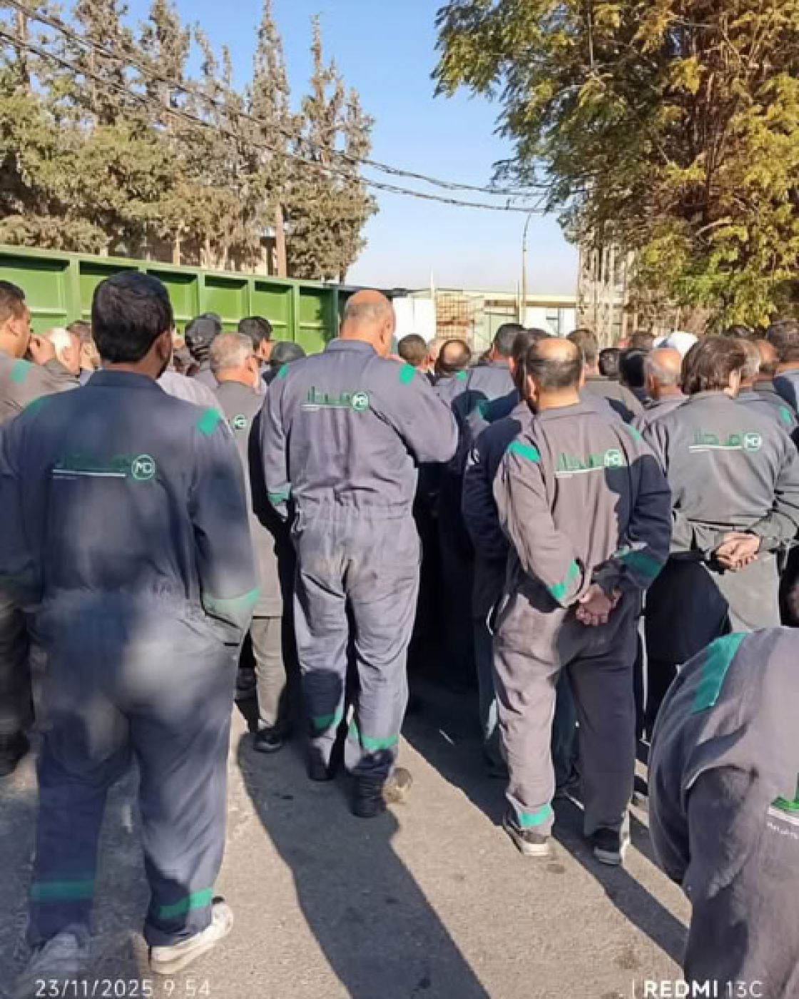 ٍ عمال ألمينيوم مدار.. إضراب واٍع وإصرار على العدالة