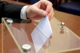 مرشح للرئاسة في أوكرانيا يدعو إلى تأجيل الانتخابات للخريف