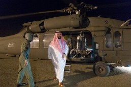 السعودية تقود تدخلاً في اليمن