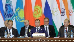 دول منظمة شنغهاي تتفق على استحداث بنك وصندوق للتنمية
