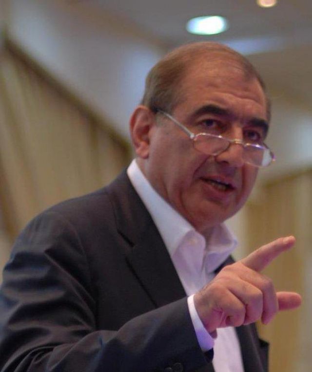 لعمال المخابز: أنتم تحت خط النار.. والدفاع عن حقوقكم واجب