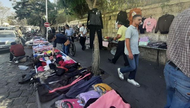 البسطات في دمشق الملاذ الأخير في ظل تردي الأوضاع الاقتصادية