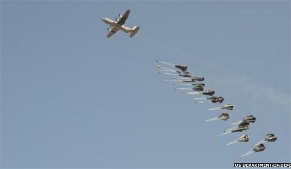 طائرات التحالف تمد «داعش» بالأسلحة