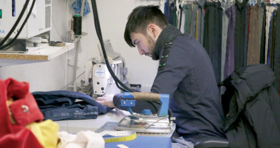 قوة العمل في حالة نزيف مستمرة