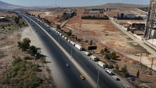 انطلاق قافلة مساعدات مع وفد وزاري من دمشق إلى السويداء