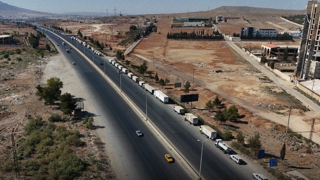 انطلاق قافلة مساعدات مع وفد وزاري من دمشق إلى السويداء