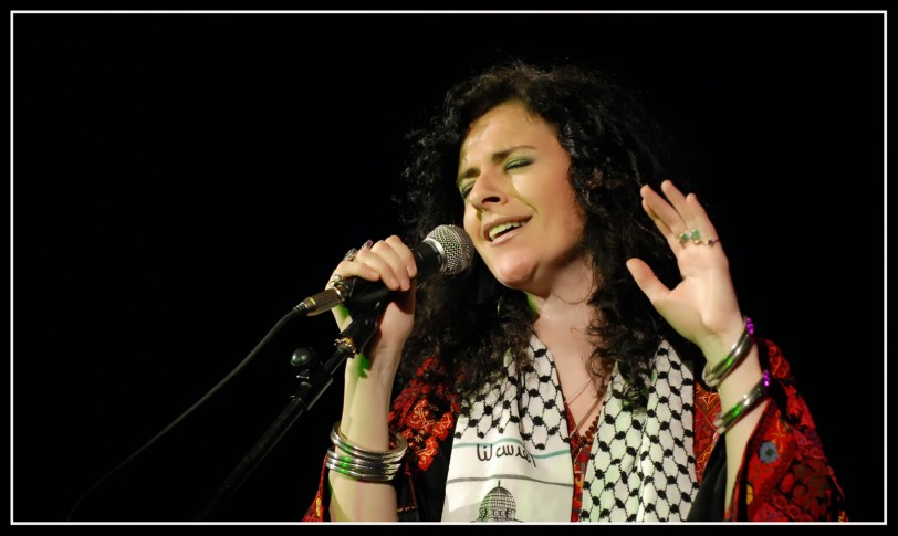 ريم بنّا في كنف ابن رشد: فلسطين للأبد!