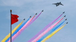 الصين.. استعراض عسكري ضخم وتقليص للجيش بأكثر من ربع مليون فرد