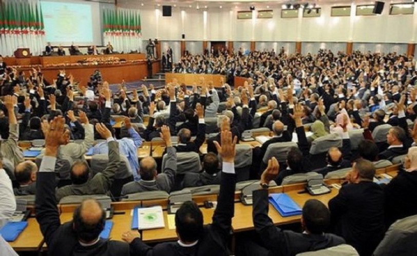 الجزائر تكشف تفاصيل برنامج الاصلاحات الدستورية