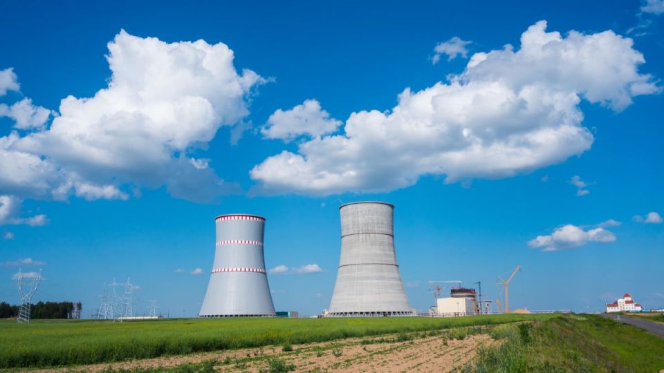 بيلاروسيا تعلن تشغيل الوحدة الأولى في أول محطة نووية بطاقة 100%