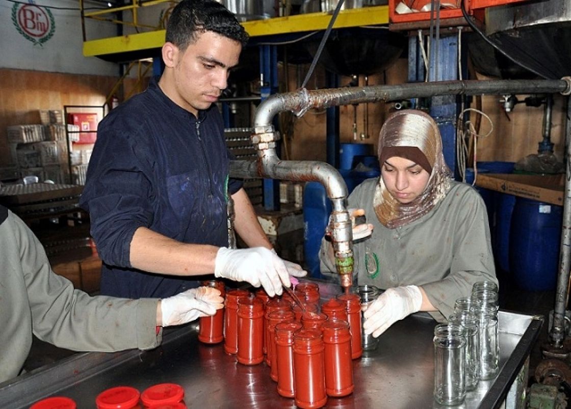 الحد الأدنى للأجور في سورية.. مخالفة دستورية وإنسانية!