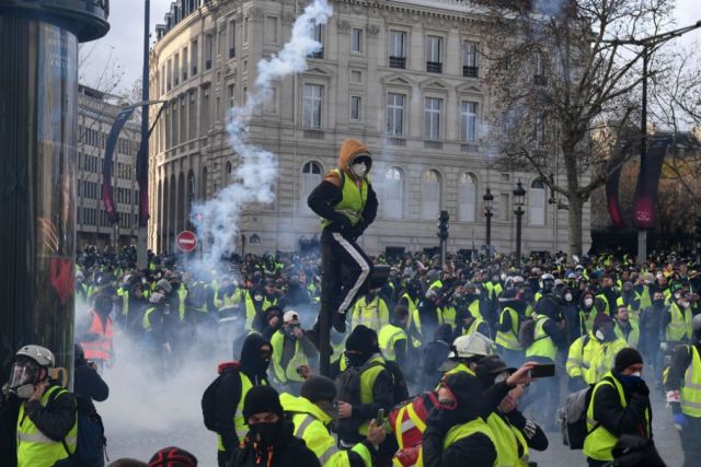 التحدي السياسي للنظام النيوليبرالي