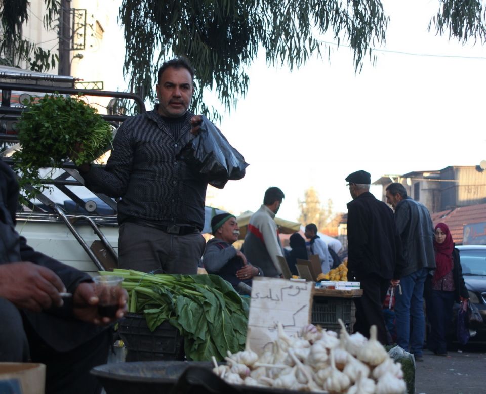 من 16 ألف إلى 4500 ليرة تراجع الأجر الحقيقي لموظفي الدولة