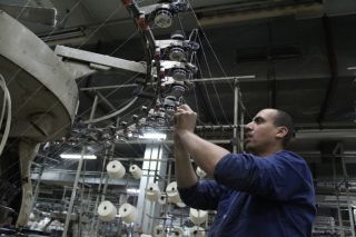 (العام) مرتاح البال..  وأغلب (الخاص) قلق..