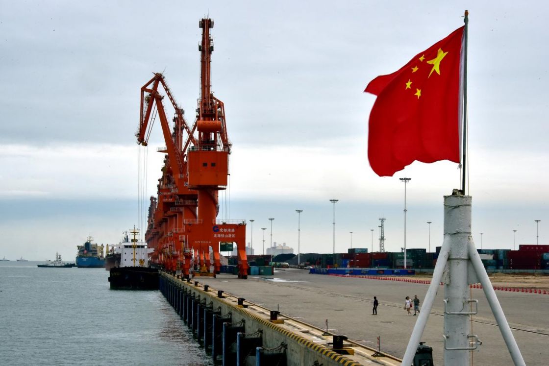 بكين ستواصل المحادثات مع واشنطن تجنباً لـ«حرب تجارية»