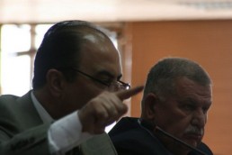 دفاعاً عن النقابات