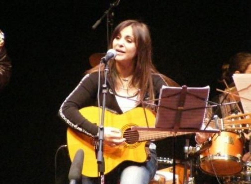 سعيدة فكري عائدة لتغنّي في سجون البلاد