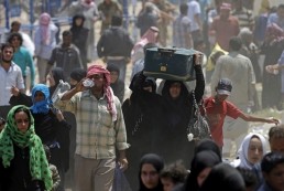 أعداد &laquo;مهولة&raquo; من اللاجئين وأوروبا منقسمة حيالهم