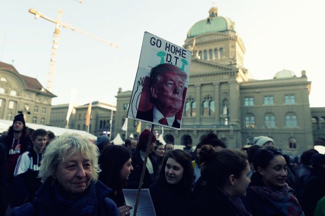 مظاهرات مناهضة للرأسمالية في سويسرا