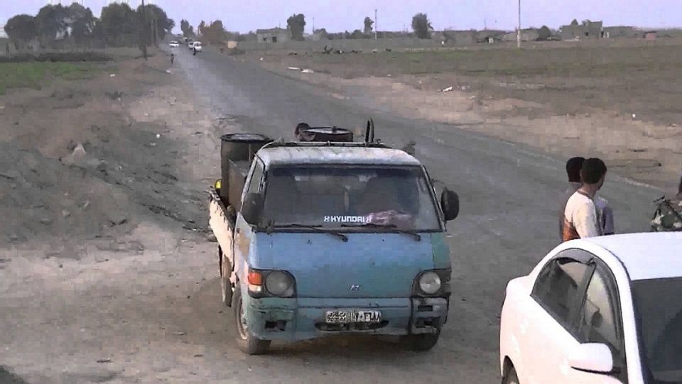 طريق دير الزور ودمشق حواجز ومعاناة..!!