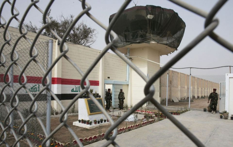 أنباء عن تهريب قيادات لداعش والعراق يشدد الإجراءات على السجون