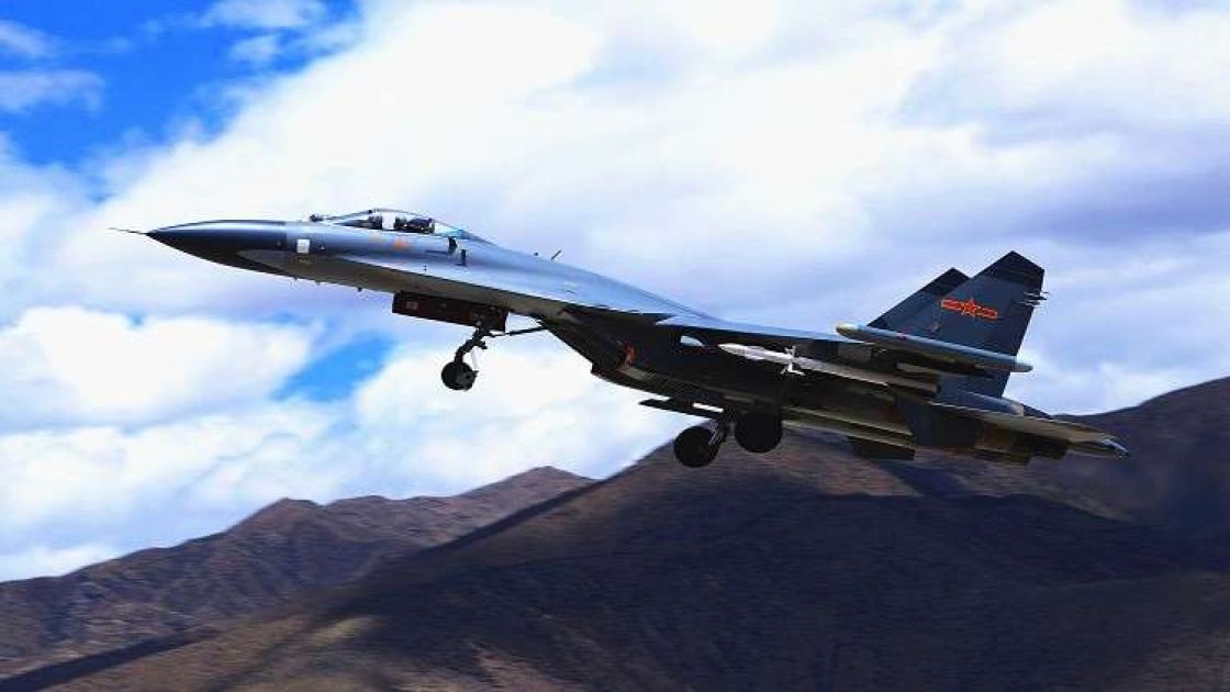 الشبح الصينية تستعرض أسلحتها