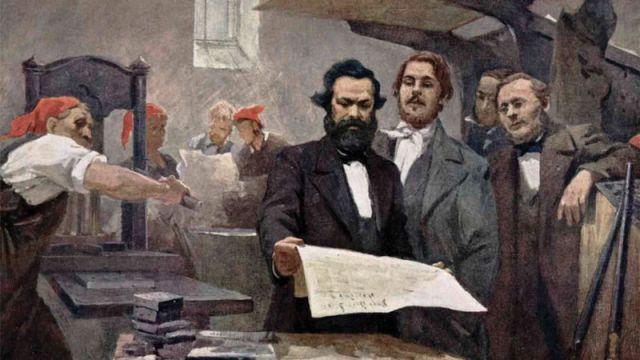 النظرية وأهمية بناء المعرفة المستندة إلى الممارسة