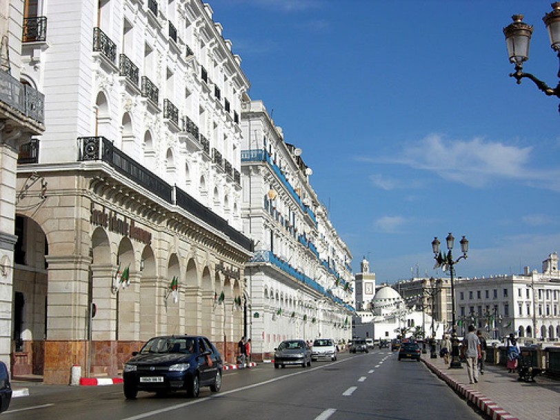 الجزائر تتخلى عن جنرالات فرنسا لتخلد رموزها الوطنية