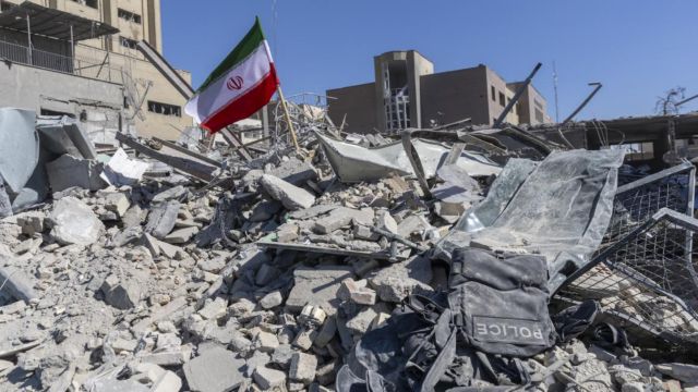 إيران تشترط عدم التفاوض على هرمز والنووي قبل ضمان الإنهاء الأبديّ للعدوان على إيران ولبنان