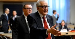 الإبراهيمي: المفاوضات الجارية في جنيف حول سورية ليست بالسهلة