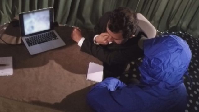 المُترجم المُخبر