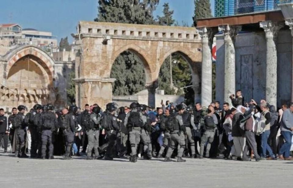 فلسطين: اقتحام كبير للأقصى بأكثر من 1600 مستوطن واعتداءات وحشية على المصلين