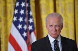 نائب الرئيس الأمريكي: حلفاؤنا موّلوا وسلحوا مقاتلي القاعدة في سورية