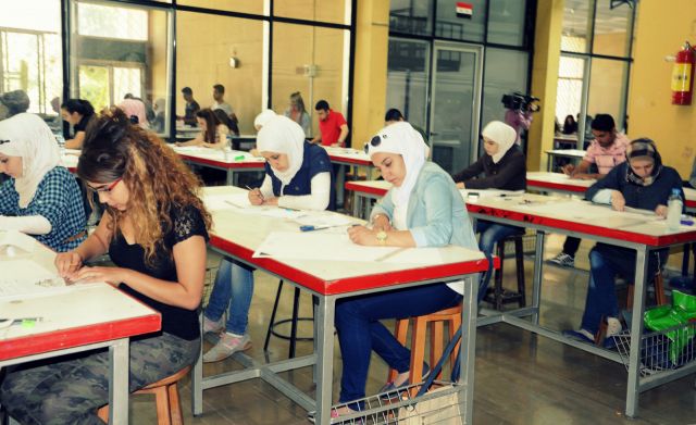 إذا كانت الوزارة عازمة على توسيع تطبيق السنة التحضيرية؛ فما الداعي لاستمرار أسس القبول الجامعي وخاصة المفاضلات