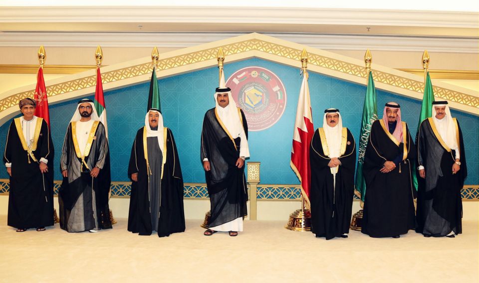 لم يُدلِ الوزراء لدى مغادرتهم قاعة الاجتماع بأية تصريحات