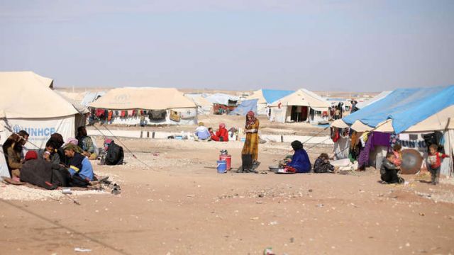 روسيا تدعو للمساعدة في إعادة إعمار سورية ورفع العقوبات عنها