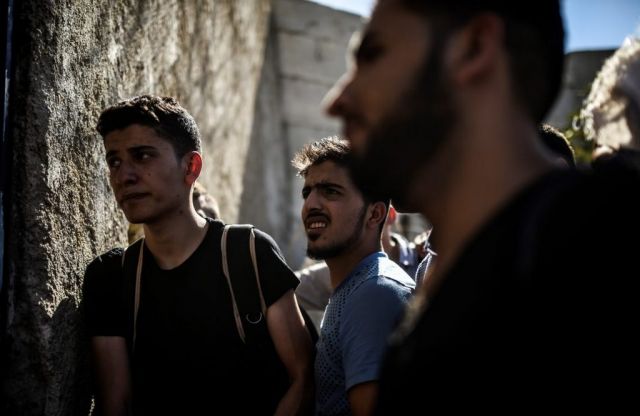 التوافق بين السوريين كضرورة  والسياسة كفن لهذه الضرورة...