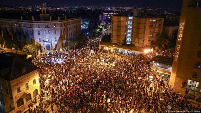 الكيان الصهيوني...  مظاهرات تسبق الإعصار القادم..