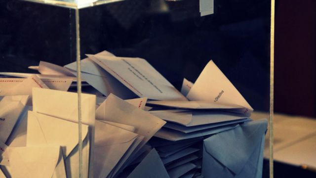 دعا الاتحاد الأوروبي إلى الانخراط بشكل مباشر فى النزاع بين إقليم كتالونيا والدولة الإسبانية