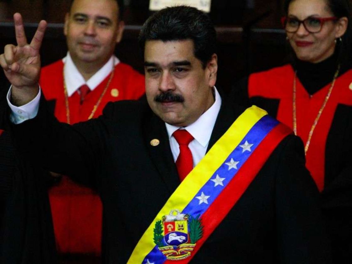 مادورو يعلن وصول آلاف الجرعات من الأدوية الروسية ضد كورونا إلى فنزويلا