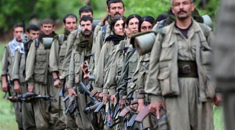 تركيا تقصف مواقع لحزب العمال الكردستاني قرب الحدود العراقية