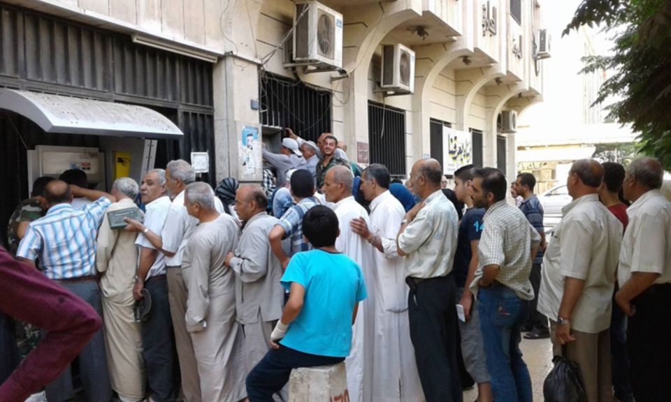 هل من المؤكد أن المركزي يستطيع تسديد الأجور لسنين؟!