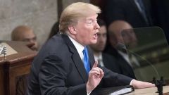 ترامب يتهم الـ "إف بي آي" بتسييس التحقيق لصالح الديمقراطيين