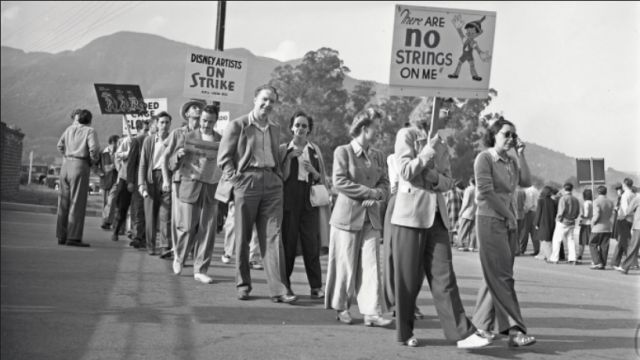 ميكي ماوس وبينوكيو وإضراب العمال..