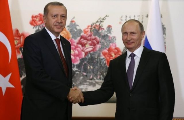 بوتين: تكثيف العمل على منصة جنيف واللجنة الدستورية تتشكل قريباً