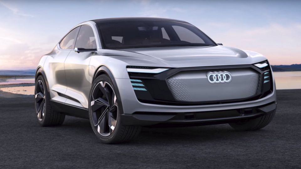 أودي تكشف عن مواصفات سيارتها الكهربائية