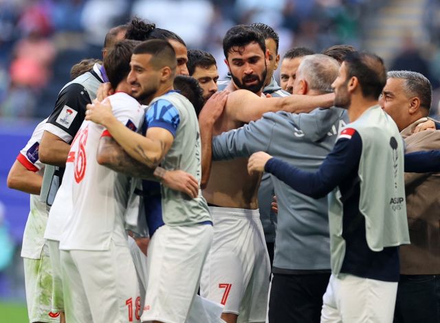 منتخبنا الوطني يتأهل للدور الثاني من بطولة كأس آسيا لأول مرة بتاريخه