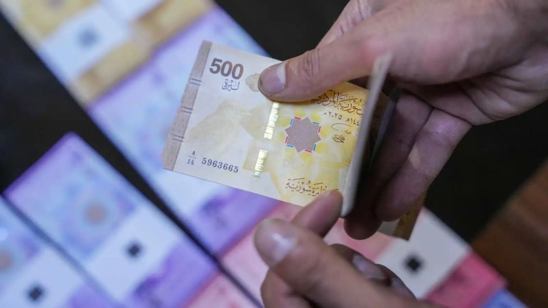 إنجاز 35% من استبدال العملة الوطنية بحسب مصرف سوريا المركزي