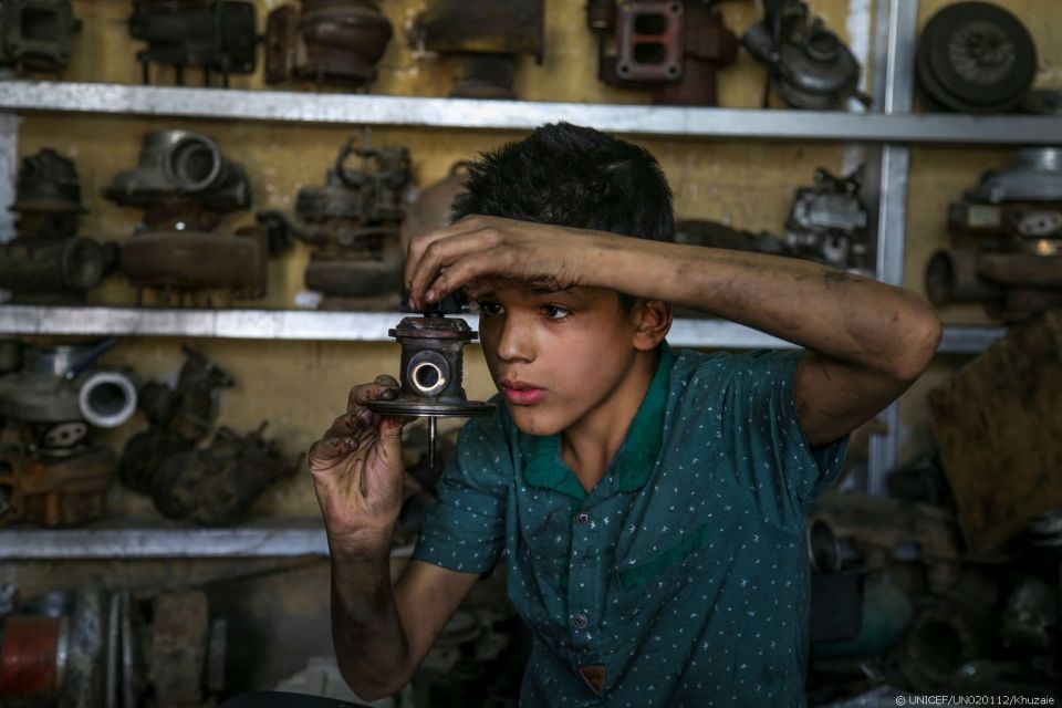 عمالة الأطفال والنساء في القطاع الخاص