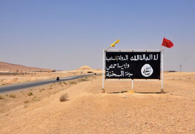 سورية: أكثر من 50 شهيداً في مجزرة نفّذها &laquo;داعش&raquo; بريف حمص اليوم